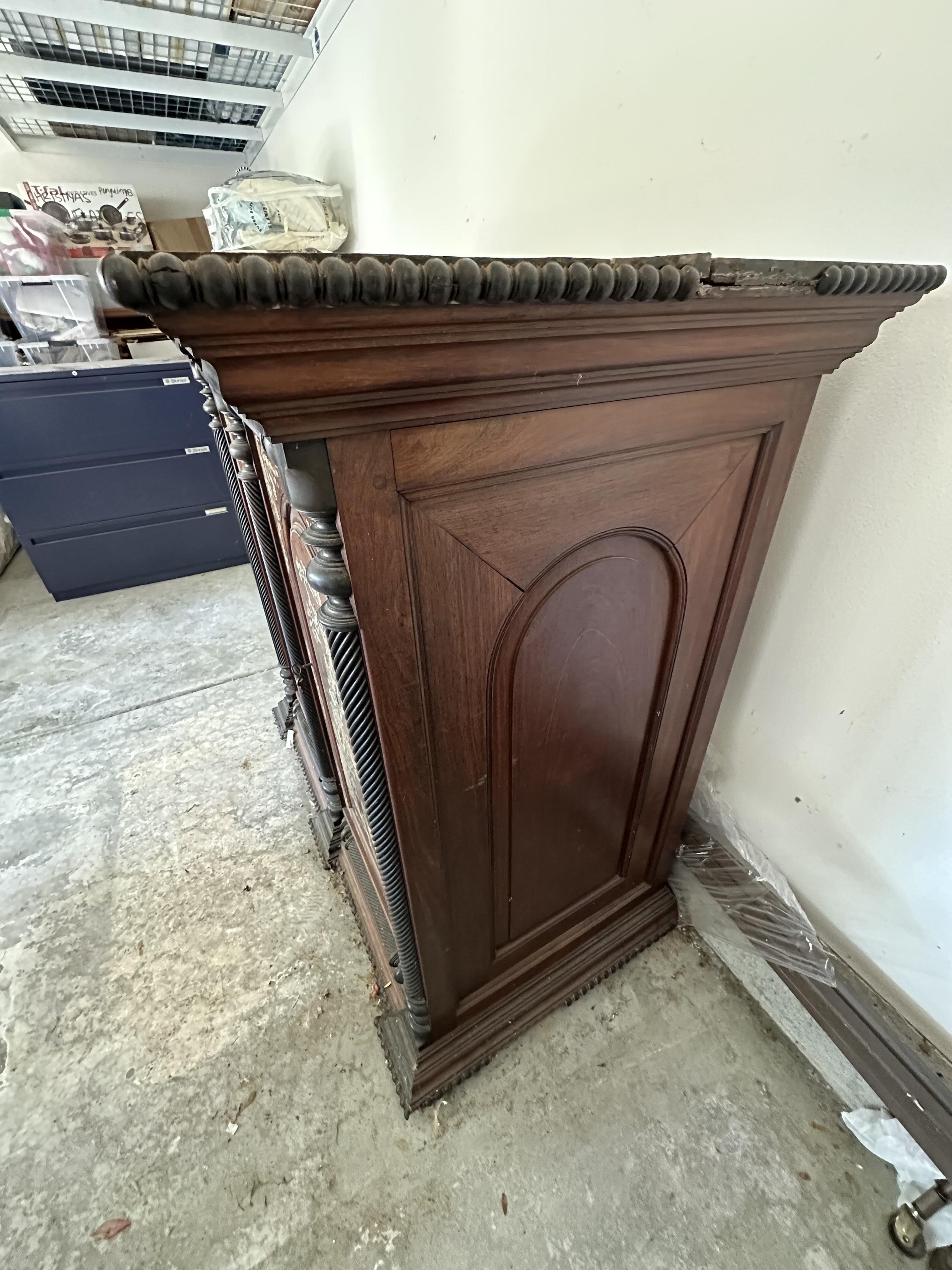 Moving sale tu can oc xa cu